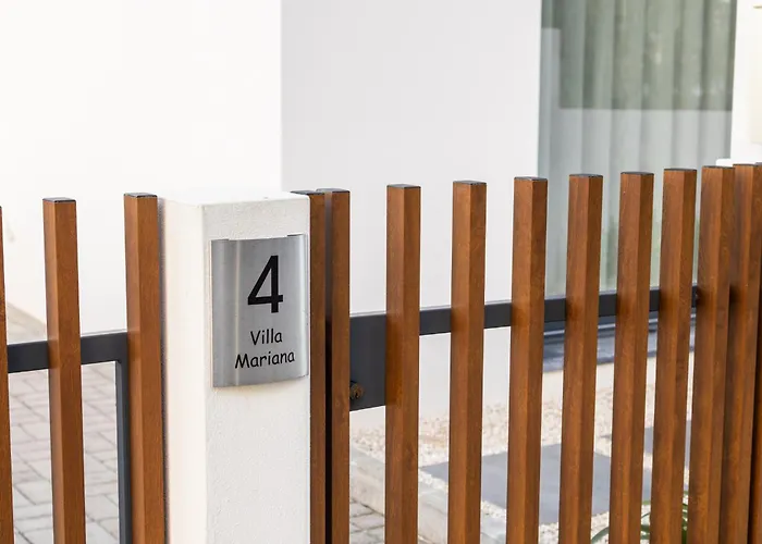 Mariana Willa São Martinho do Porto